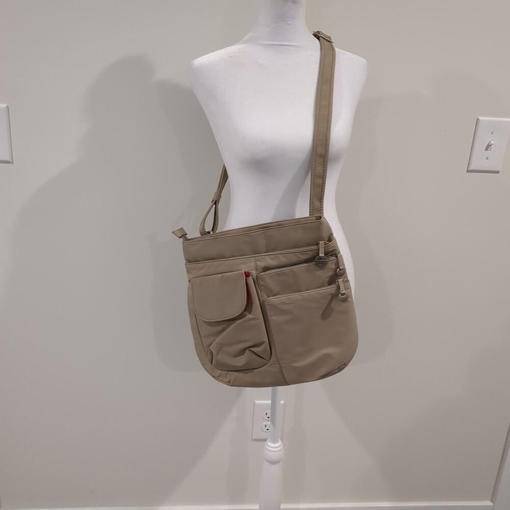 Travelon Crossbody Shoulder Bag Beige Anti-Theft Safe Travel Bag
